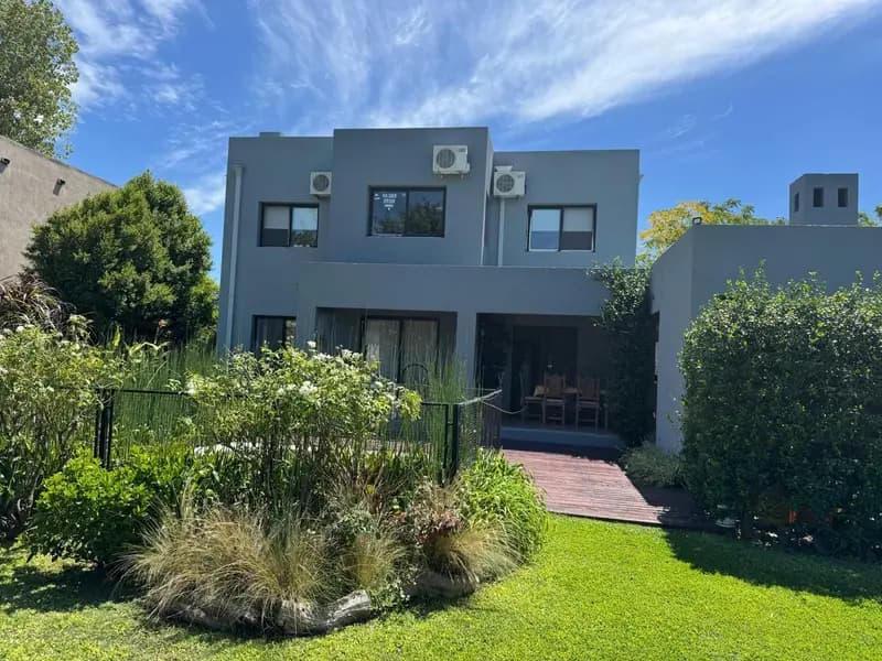 Casa en venta · Sausalito, Pilar, GBA Norte, Provincia de Buenos Aires Casa en venta · Sausalito, Pilar, GBA Norte, Provincia de Buenos Aires