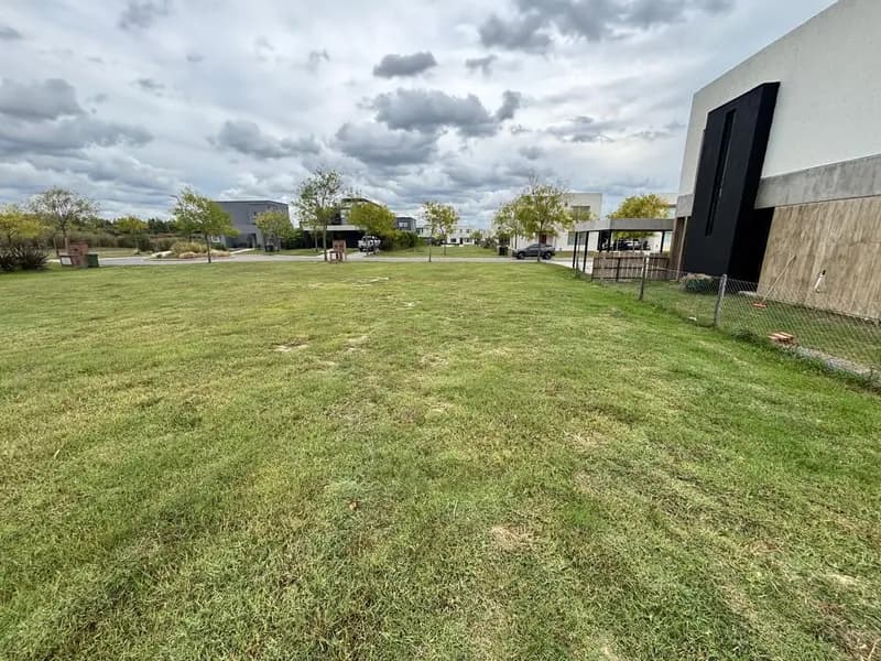 Terreno en venta · Araucarias, Puertos del Lago, Escobar, GBA Norte, Provincia de Buenos Aires Terreno en venta · Araucarias, Puertos del Lago, Escobar, GBA Norte, Provincia de Buenos Aires