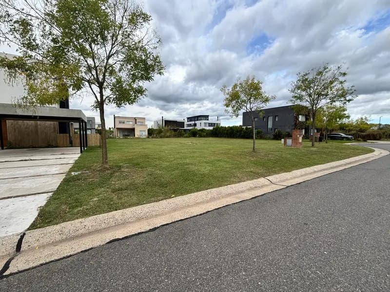 Terreno en venta · Araucarias, Puertos del Lago, Escobar, GBA Norte, Provincia de Buenos Aires Terreno en venta · Araucarias, Puertos del Lago, Escobar, GBA Norte, Provincia de Buenos Aires