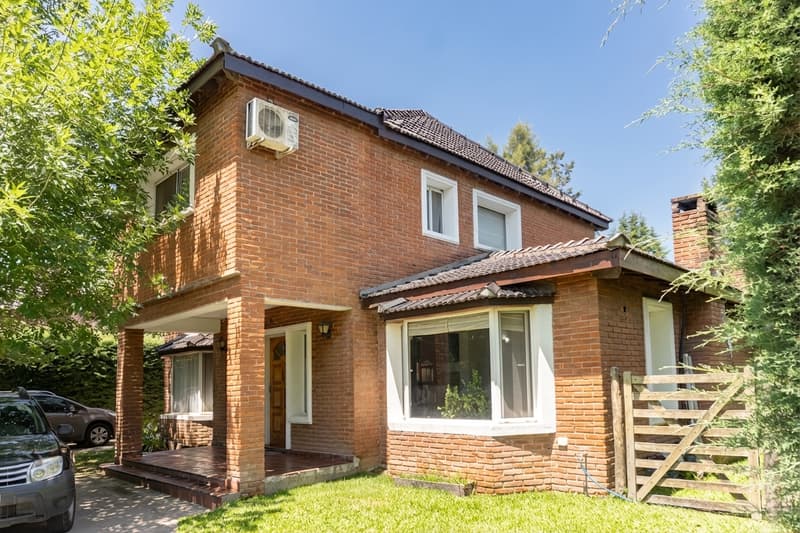 Casa en venta · Alamo Alto, Escobar, GBA Norte, Provincia de Buenos Aires Casa en venta · Alamo Alto, Escobar, GBA Norte, Provincia de Buenos Aires