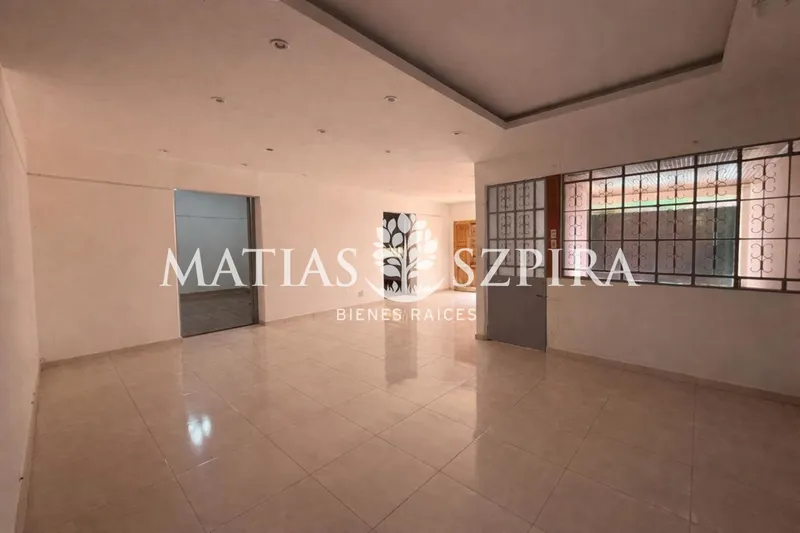 Casa en venta · San Miguel, San Miguel, GBA Norte, Provincia de Buenos Aires Casa en venta · San Miguel, San Miguel, GBA Norte, Provincia de Buenos Aires