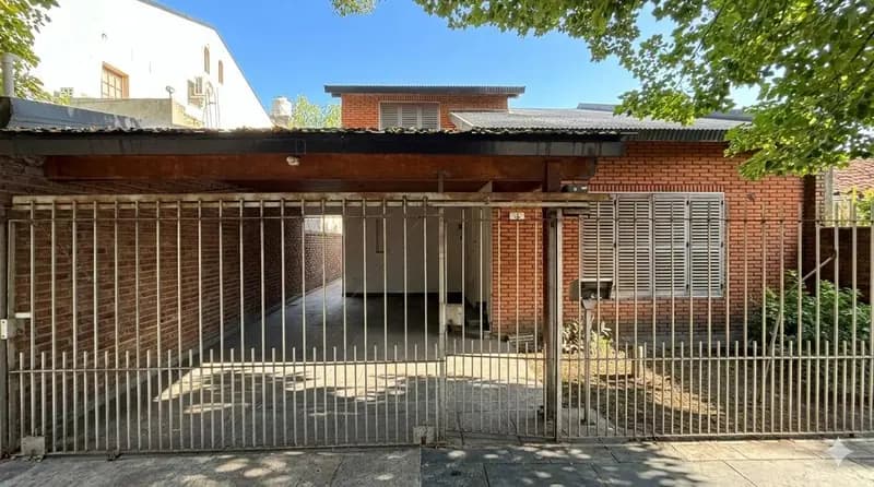 Casa en venta · Ituzaingó Norte, Ituzaingó, GBA Oeste, Provincia de Buenos Aires Casa en venta · Ituzaingó Norte, Ituzaingó, GBA Oeste, Provincia de Buenos Aires