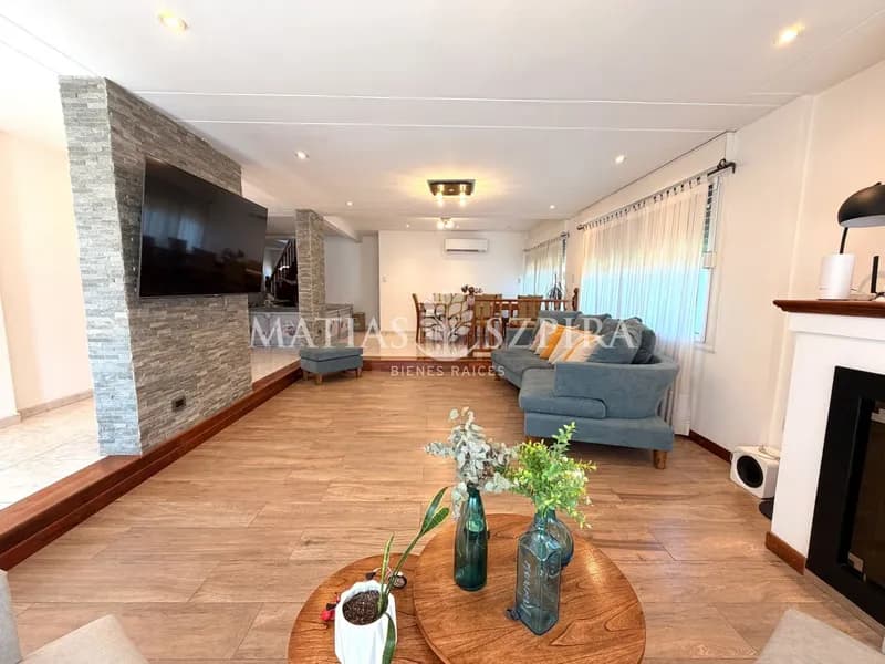 Casa en venta · Barrio Privado Astorga, La Reja, Moreno, GBA Oeste, Provincia de Buenos Aires Casa en venta · Barrio Privado Astorga, La Reja, Moreno, GBA Oeste, Provincia de Buenos Aires