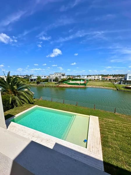 Casa en venta · Escobar, GBA Norte, Provincia de Buenos Aires Casa en venta · Escobar, GBA Norte, Provincia de Buenos Aires