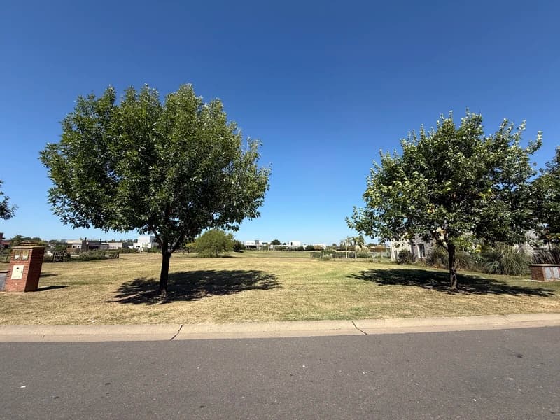 Terreno en venta · San Sebastián, Pilar, GBA Norte, Provincia de Buenos Aires Terreno en venta · San Sebastián, Pilar, GBA Norte, Provincia de Buenos Aires