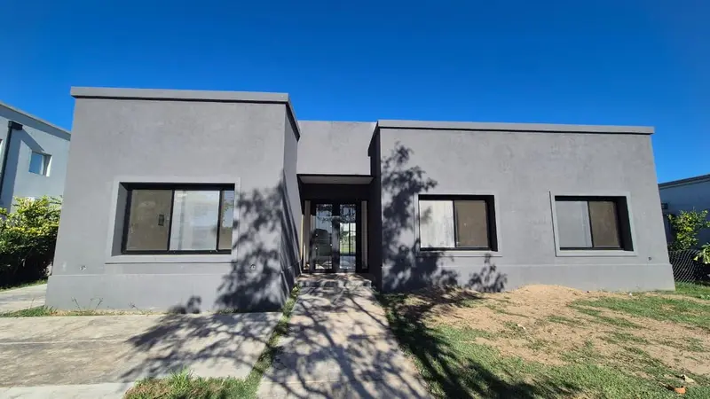 Casa en venta · El Cantón, Escobar, GBA Norte, Provincia de Buenos Aires Casa en venta · El Cantón, Escobar, GBA Norte, Provincia de Buenos Aires