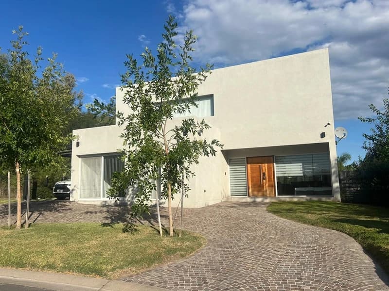 Casa en venta · Pilar, GBA Norte, Provincia de Buenos Aires Casa en venta · Pilar, GBA Norte, Provincia de Buenos Aires