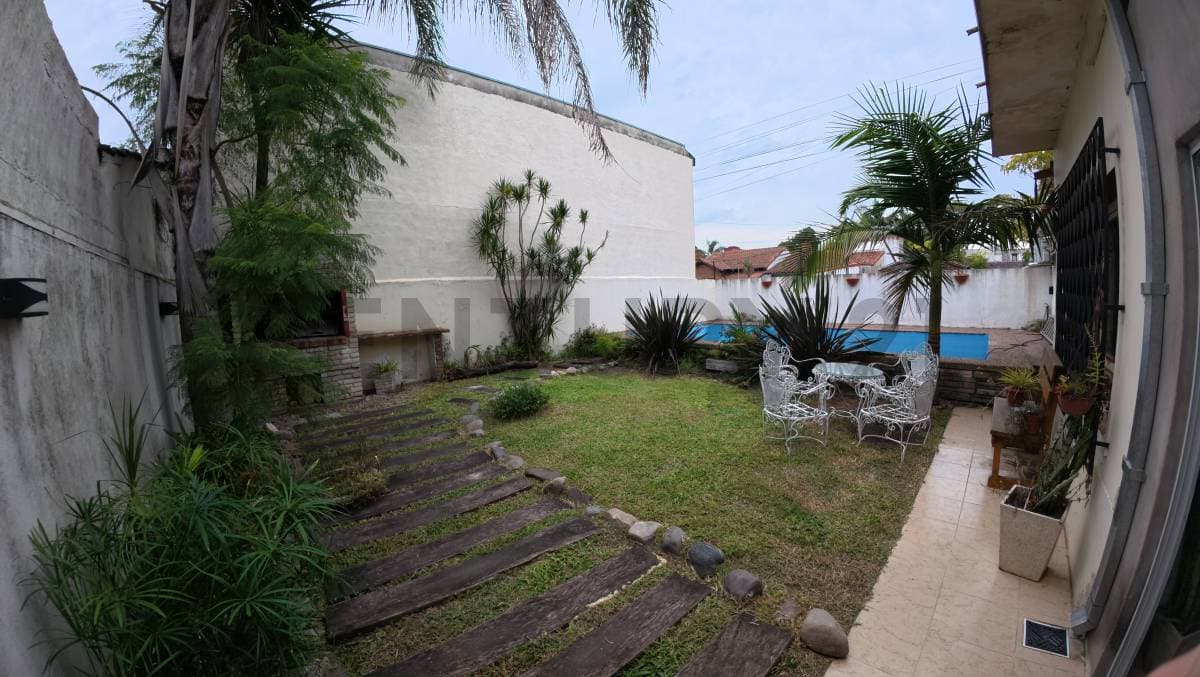 Casa en venta · Ituzaingó Norte, Ituzaingó, GBA Oeste, Provincia de Buenos Aires Casa en venta · Ituzaingó Norte, Ituzaingó, GBA Oeste, Provincia de Buenos Aires