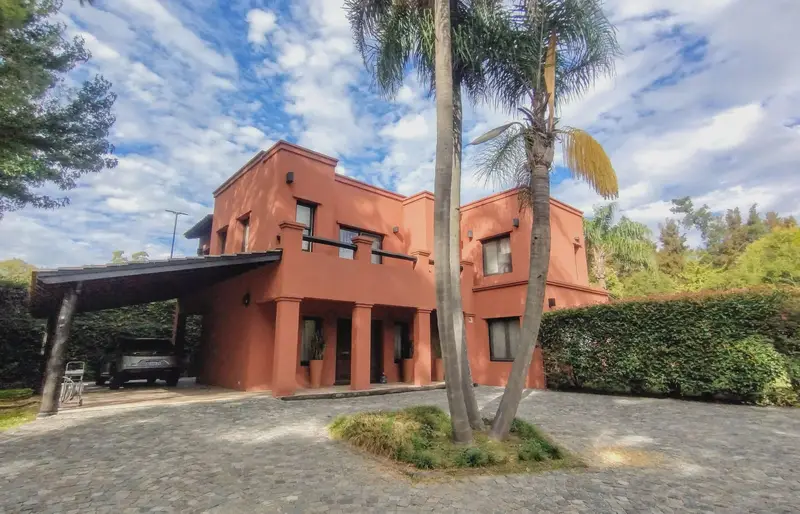 Casa en venta · River Oaks, Escobar, GBA Norte, Provincia de Buenos Aires Casa en venta · River Oaks, Escobar, GBA Norte, Provincia de Buenos Aires