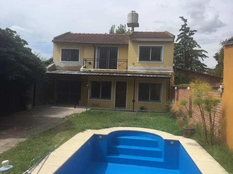 Casa en venta · Hurlingham, GBA Oeste, Provincia de Buenos Aires Casa en venta · Hurlingham, GBA Oeste, Provincia de Buenos Aires