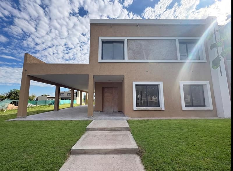 Casa en venta · Tejas 4, Malagueño, Santa Maria, Córdoba Casa en venta · Tejas 4, Malagueño, Santa Maria, Córdoba