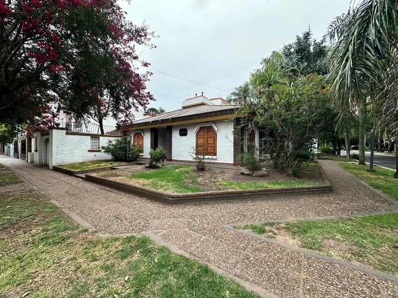 Casa en venta · Bella Vista, San Miguel, GBA Norte, Provincia de Buenos Aires Casa en venta · Bella Vista, San Miguel, GBA Norte, Provincia de Buenos Aires
