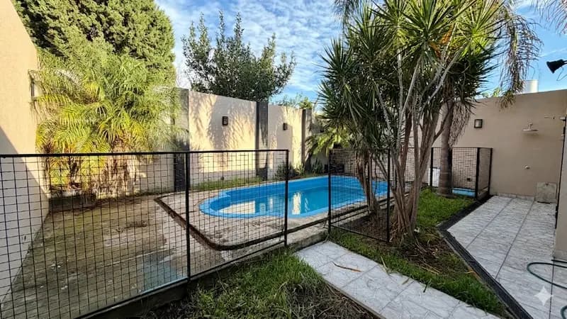 Casa en venta · General San Martin, GBA Norte, Provincia de Buenos Aires Casa en venta · General San Martin, GBA Norte, Provincia de Buenos Aires