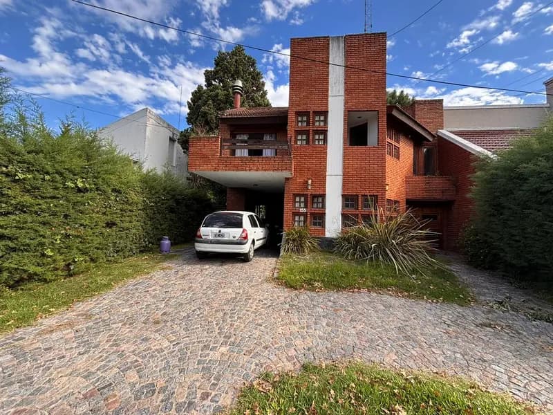 Casa en venta · Bella Vista, San Miguel, GBA Norte, Provincia de Buenos Aires Casa en venta · Bella Vista, San Miguel, GBA Norte, Provincia de Buenos Aires