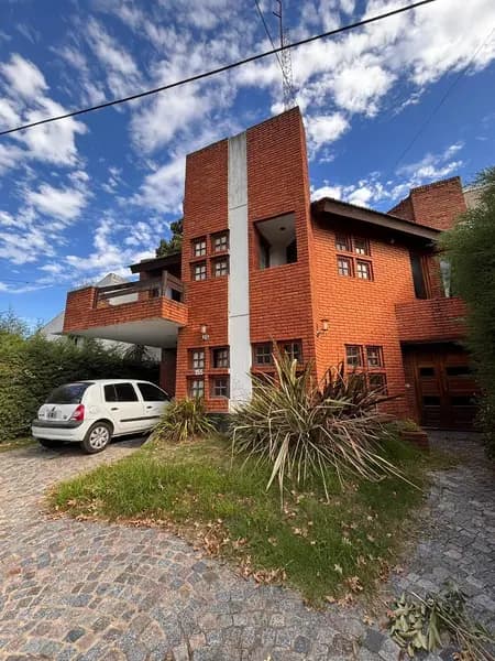 Casa en venta · Bella Vista, San Miguel, GBA Norte, Provincia de Buenos Aires Casa en venta · Bella Vista, San Miguel, GBA Norte, Provincia de Buenos Aires