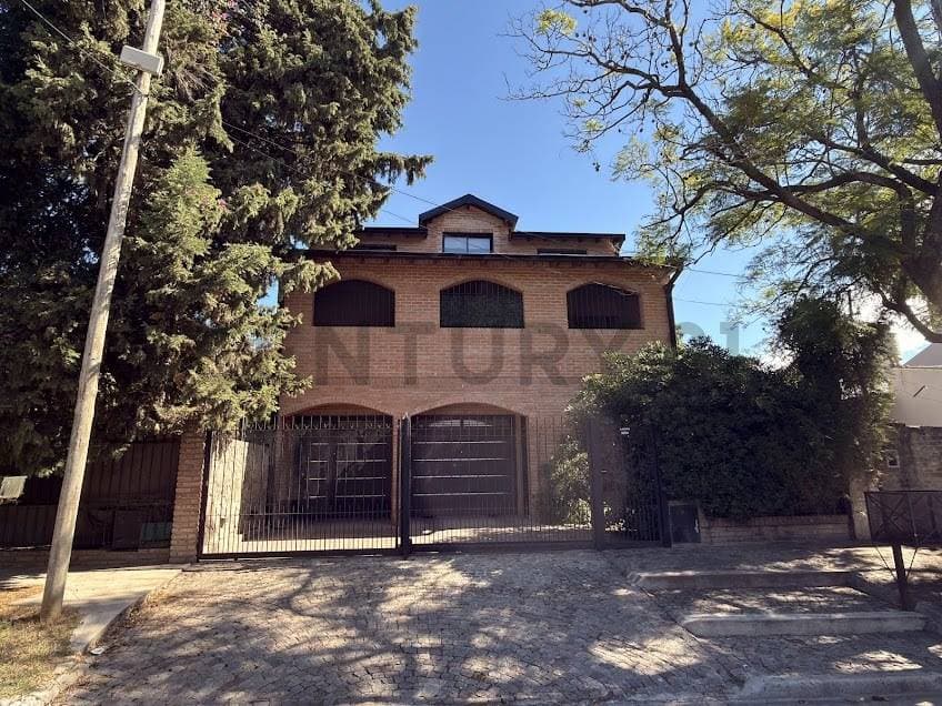 Casa en venta · Monte Grande, Esteban Echeverría, GBA Sur, Provincia de Buenos Aires Casa en venta · Monte Grande, Esteban Echeverría, GBA Sur, Provincia de Buenos Aires