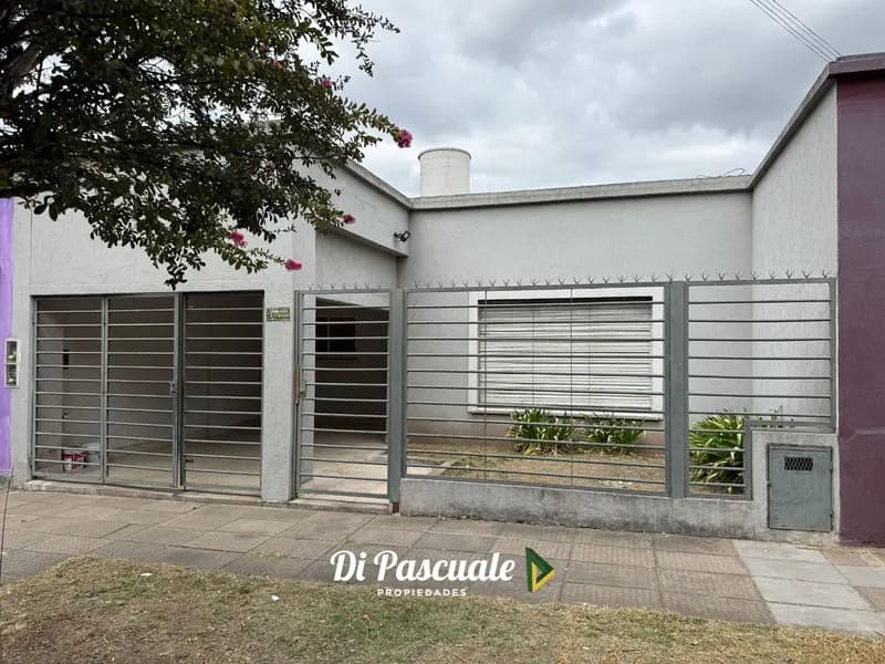 Casa en alquiler · Moreno, GBA Oeste, Provincia de Buenos Aires Casa en alquiler · Moreno, GBA Oeste, Provincia de Buenos Aires