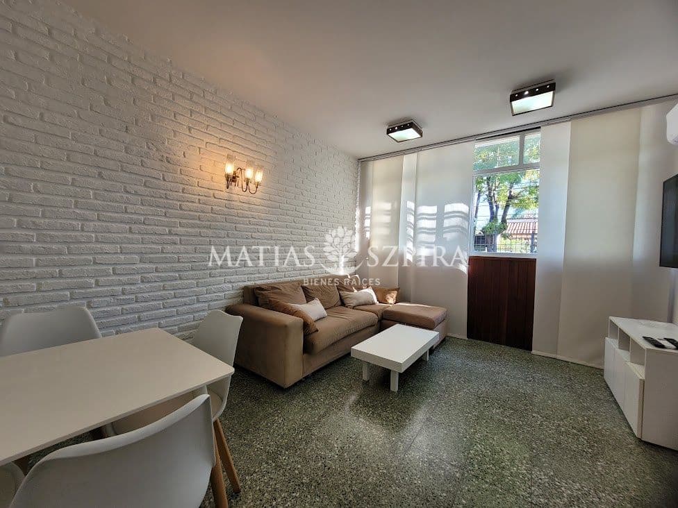 Casa en venta · Ituzaingó Norte, Ituzaingó, GBA Oeste, Provincia de Buenos Aires Casa en venta · Ituzaingó Norte, Ituzaingó, GBA Oeste, Provincia de Buenos Aires