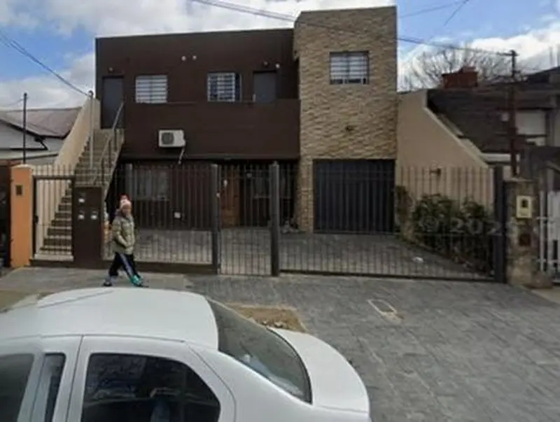 Casa en venta · Lanús, GBA Sur, Provincia de Buenos Aires Casa en venta · Lanús, GBA Sur, Provincia de Buenos Aires