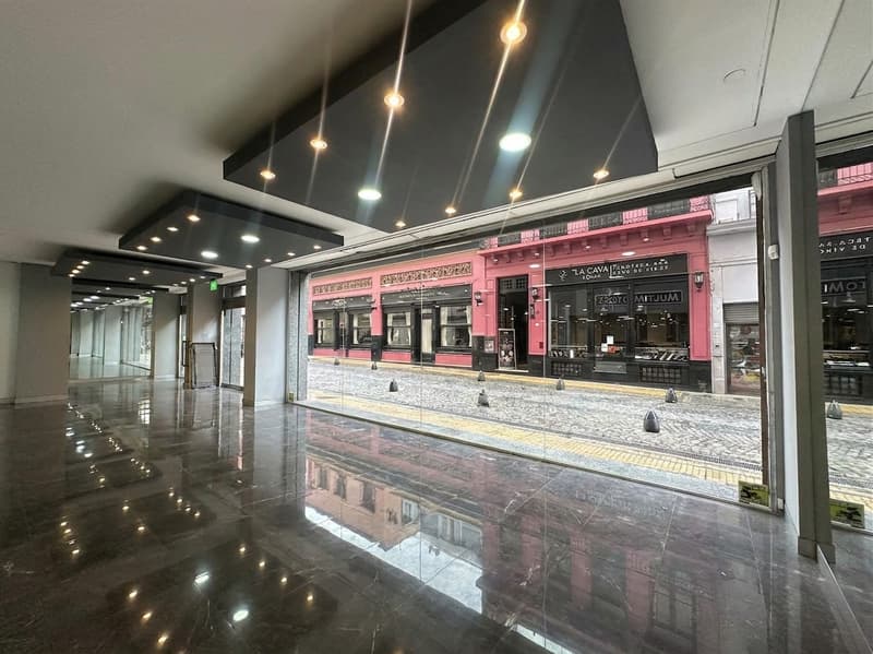 Comercio en venta · Monserrat, CABA Comercio en venta · Monserrat, CABA