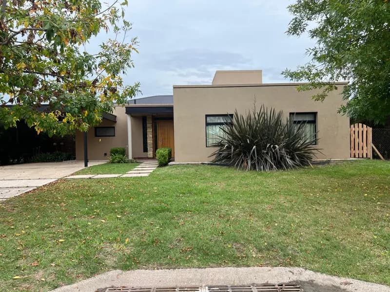 Casa en alquiler · El Cantón, Escobar, GBA Norte, Provincia de Buenos Aires Casa en alquiler · El Cantón, Escobar, GBA Norte, Provincia de Buenos Aires