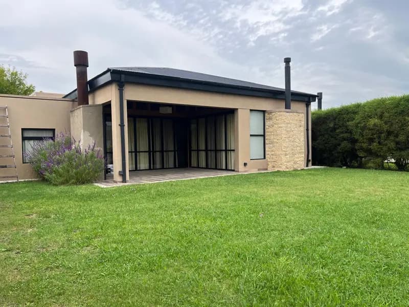 Casa en alquiler · El Cantón, Escobar, GBA Norte, Provincia de Buenos Aires Casa en alquiler · El Cantón, Escobar, GBA Norte, Provincia de Buenos Aires