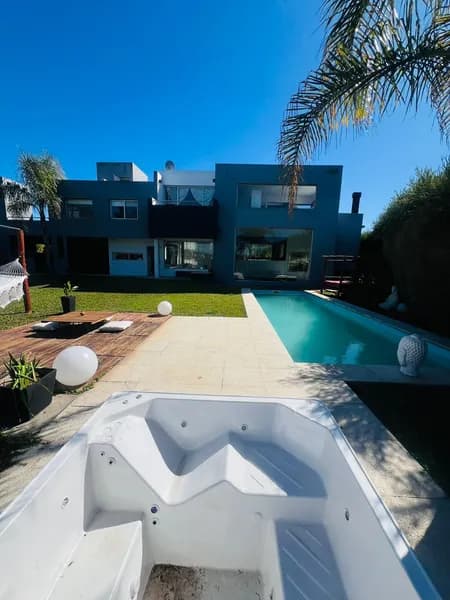Casa en venta · Benavidez, Tigre, GBA Norte, Provincia de Buenos Aires Casa en venta · Benavidez, Tigre, GBA Norte, Provincia de Buenos Aires
