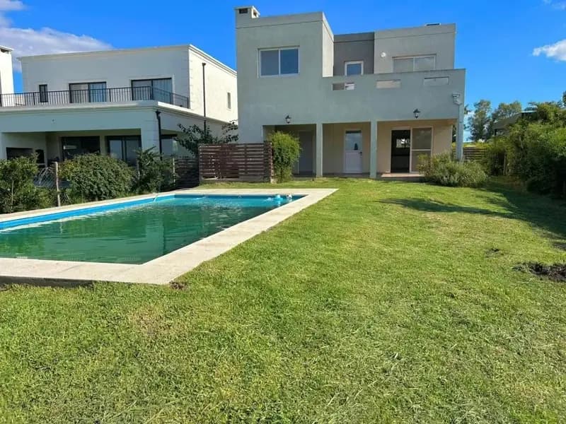 Casa en venta · Santa Elena, Pilar, GBA Norte, Provincia de Buenos Aires Casa en venta · Santa Elena, Pilar, GBA Norte, Provincia de Buenos Aires