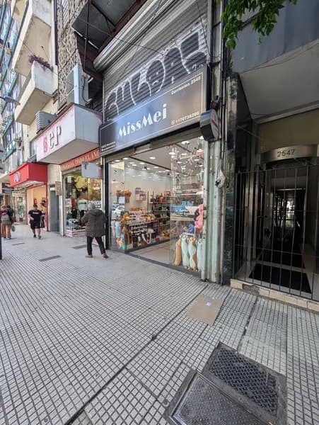 Comercio en venta · Constitución, CABA Comercio en venta · Constitución, CABA