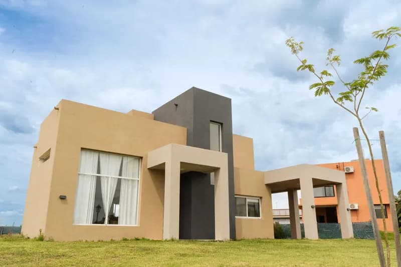 Casa en venta · San Sebastián, Escobar, GBA Norte, Provincia de Buenos Aires Casa en venta · San Sebastián, Escobar, GBA Norte, Provincia de Buenos Aires