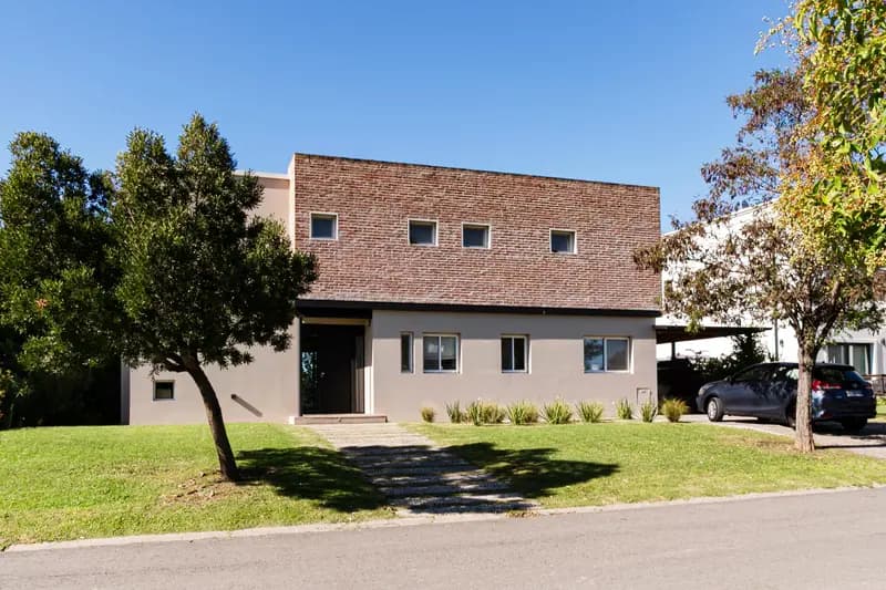 Casa en venta · El Cantón, Escobar, GBA Norte, Provincia de Buenos Aires Casa en venta · El Cantón, Escobar, GBA Norte, Provincia de Buenos Aires