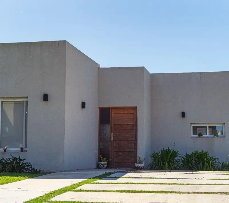 Casa en venta · San Sebastián, Escobar, GBA Norte, Provincia de Buenos Aires Casa en venta · San Sebastián, Escobar, GBA Norte, Provincia de Buenos Aires