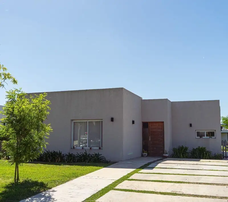 Casa en venta · San Sebastián, Escobar, GBA Norte, Provincia de Buenos Aires Casa en venta · San Sebastián, Escobar, GBA Norte, Provincia de Buenos Aires