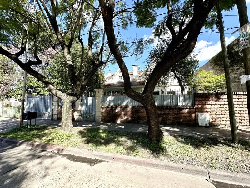 Casa en venta · Haedo, Morón, GBA Oeste, Provincia de Buenos Aires Casa en venta · Haedo, Morón, GBA Oeste, Provincia de Buenos Aires