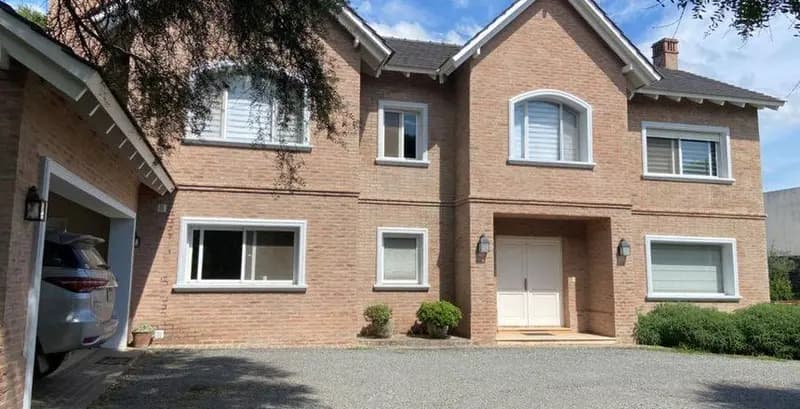 Casa en venta · El Bosque, Córdoba Capital, Córdoba Casa en venta · El Bosque, Córdoba Capital, Córdoba