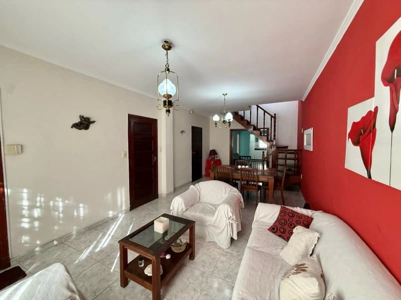 Casa en venta · Haedo, Morón, GBA Oeste, Provincia de Buenos Aires Casa en venta · Haedo, Morón, GBA Oeste, Provincia de Buenos Aires