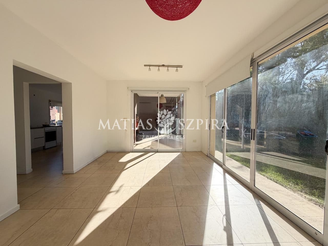Casa en venta · Alvarez del Bosque, Moreno, GBA Oeste, Provincia de Buenos Aires Casa en venta · Alvarez del Bosque, Moreno, GBA Oeste, Provincia de Buenos Aires