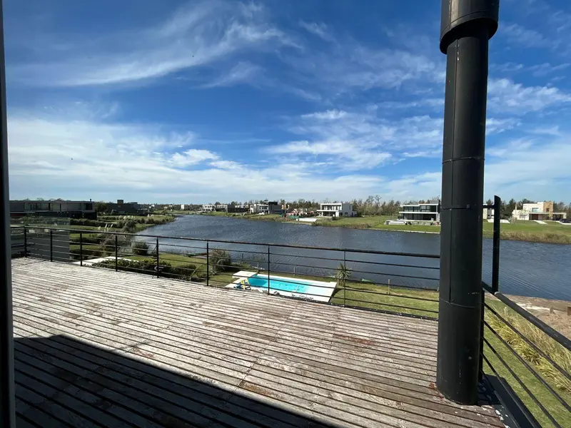 Casa en venta · El Naudir, Escobar, GBA Norte, Provincia de Buenos Aires Casa en venta · El Naudir, Escobar, GBA Norte, Provincia de Buenos Aires