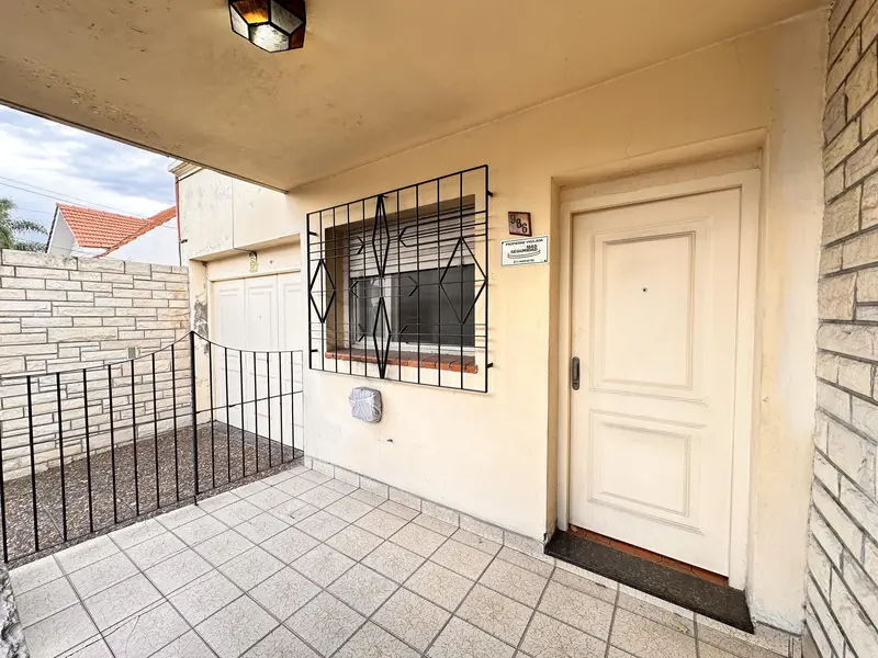 Casa en venta · Morón, GBA Oeste, Provincia de Buenos Aires Casa en venta · Morón, GBA Oeste, Provincia de Buenos Aires