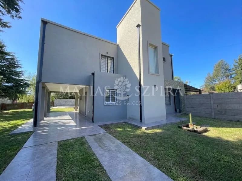 Casa en venta · Francisco Alvarez, Moreno, GBA Oeste, Provincia de Buenos Aires Casa en venta · Francisco Alvarez, Moreno, GBA Oeste, Provincia de Buenos Aires