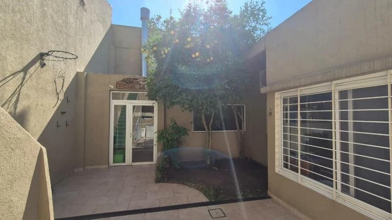 Casa en venta · Monte Castro, CABA Casa en venta · Monte Castro, CABA