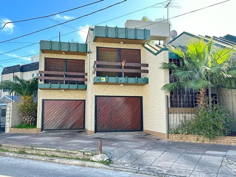 Casa en venta · Martin Coronado, Tres de Febrero, GBA Oeste, Provincia de Buenos Aires Casa en venta · Martin Coronado, Tres de Febrero, GBA Oeste, Provincia de Buenos Aires