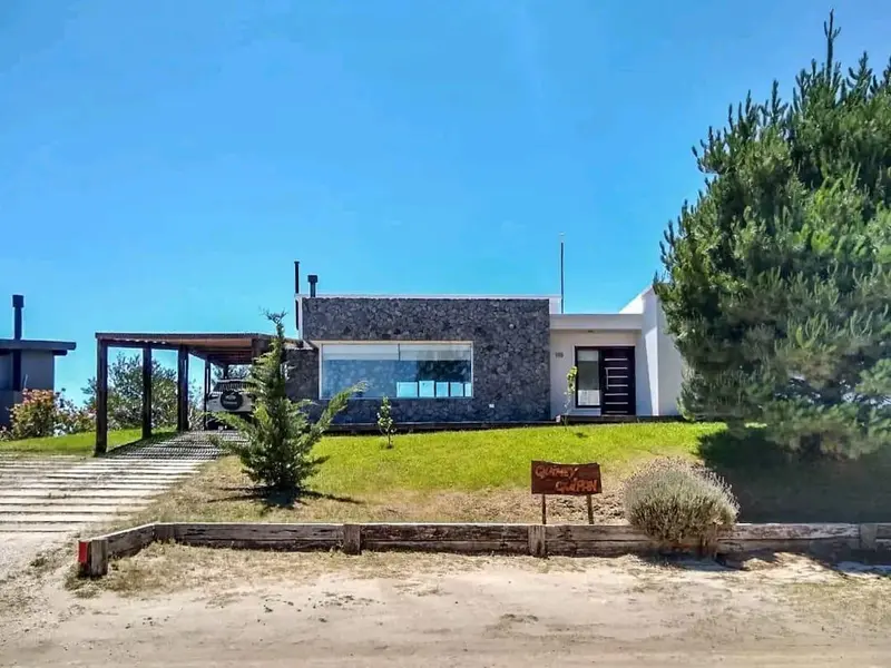 Casa en venta · Costa Esmeralda, Punta Medanos, La Costa, Costa Atlántica, Provincia de Buenos Aires Casa en venta · Costa Esmeralda, Punta Medanos, La Costa, Costa Atlántica, Provincia de Buenos Aires
