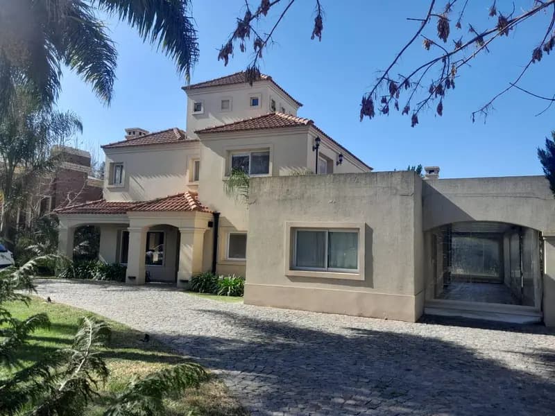 Casa en venta · Los Puentes, Luján, GBA Oeste, Provincia de Buenos Aires Casa en venta · Los Puentes, Luján, GBA Oeste, Provincia de Buenos Aires