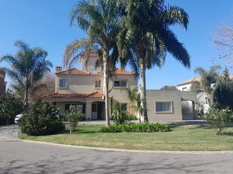 Casa en venta · Los Puentes, Luján, GBA Oeste, Provincia de Buenos Aires Casa en venta · Los Puentes, Luján, GBA Oeste, Provincia de Buenos Aires