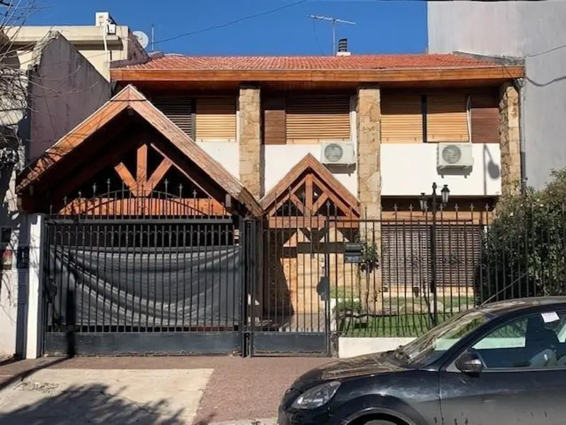 Casa en venta · Ramos Mejia, La Matanza, GBA Oeste, Provincia de Buenos Aires Casa en venta · Ramos Mejia, La Matanza, GBA Oeste, Provincia de Buenos Aires