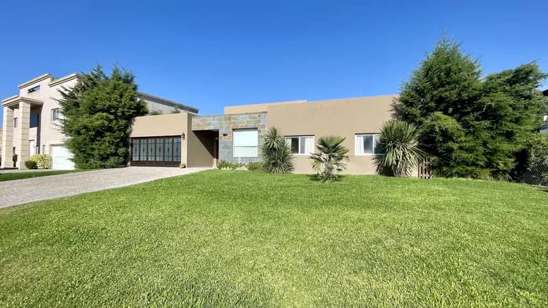 Casa en venta · Escobar, GBA Norte, Provincia de Buenos Aires Casa en venta · Escobar, GBA Norte, Provincia de Buenos Aires