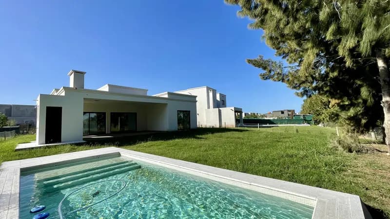 Casa en venta · El Naudir, Escobar, GBA Norte, Provincia de Buenos Aires Casa en venta · El Naudir, Escobar, GBA Norte, Provincia de Buenos Aires