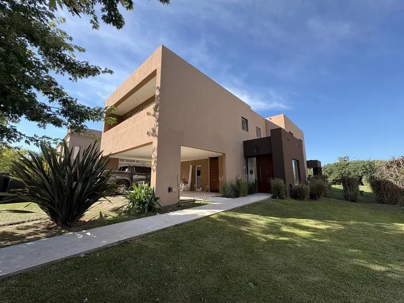 Casa en venta · Bella Vista, San Miguel, GBA Norte, Provincia de Buenos Aires Casa en venta · Bella Vista, San Miguel, GBA Norte, Provincia de Buenos Aires