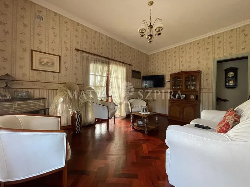 Casa en venta · Castelar Norte, Castelar, Morón, GBA Oeste, Provincia de Buenos Aires Casa en venta · Castelar Norte, Castelar, Morón, GBA Oeste, Provincia de Buenos Aires